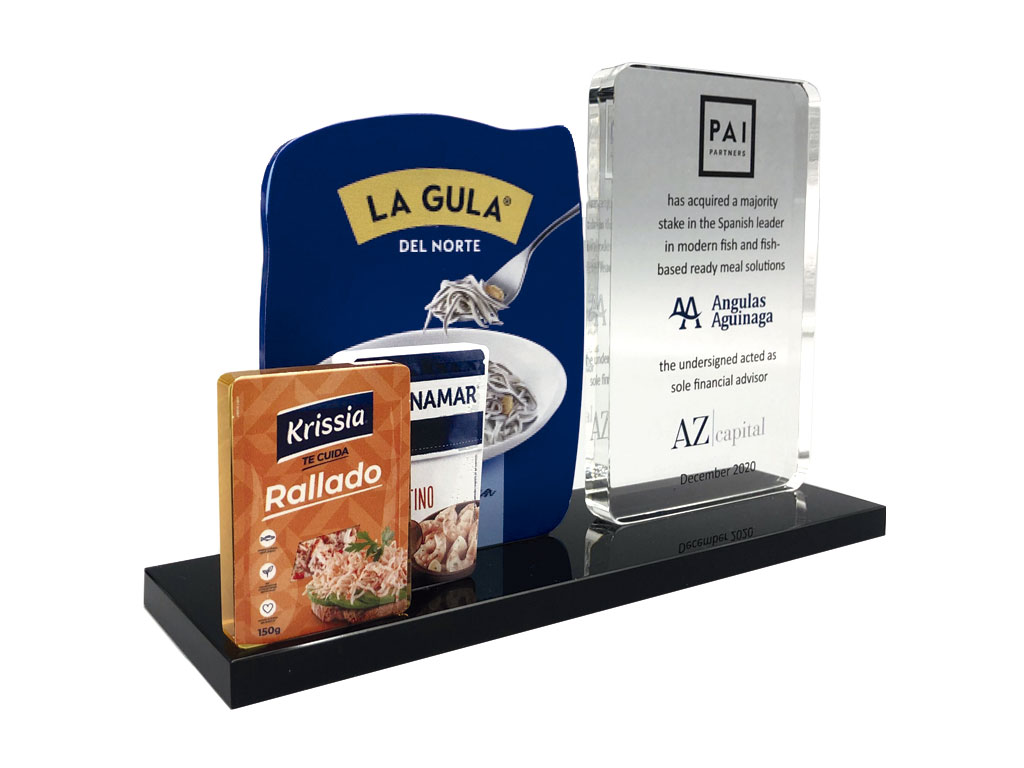 Trofeo para cliente Az Capital en Madrid
